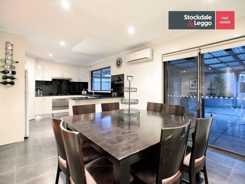 9 Cassandra Drive, Gladstone Park VIC 3043