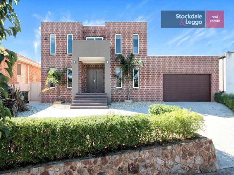24 Clare Boulevard, Greenvale VIC 3059