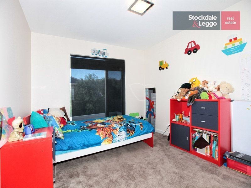 24 Clare Boulevard, Greenvale VIC 3059