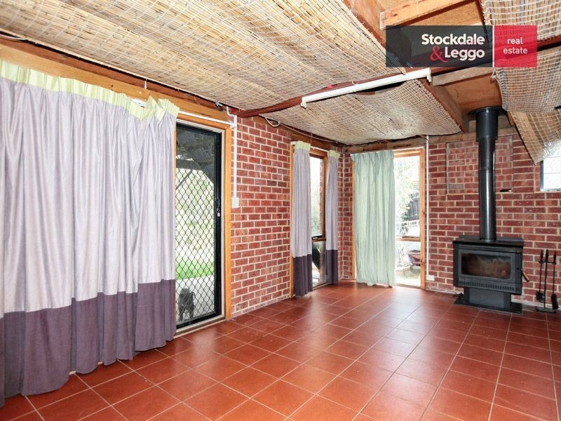 7 Davidson Court, Attwood VIC 3049