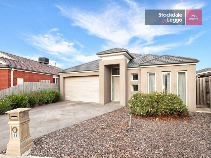 17 Regency Road, Roxburgh Park VIC 3064