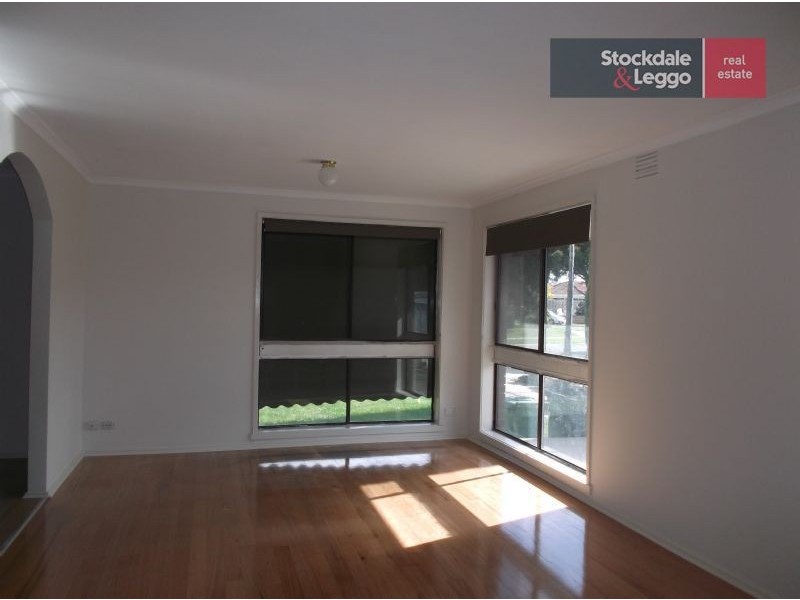 5 Pershore Crt, Westmeadows VIC 3049