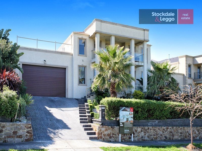 7 Muirhead Court, Greenvale VIC 3059