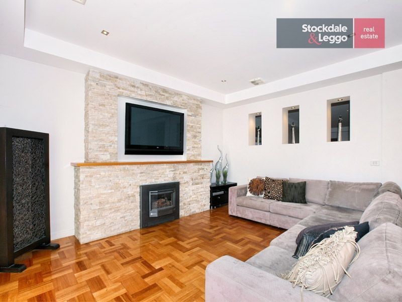 7 Muirhead Court, Greenvale VIC 3059