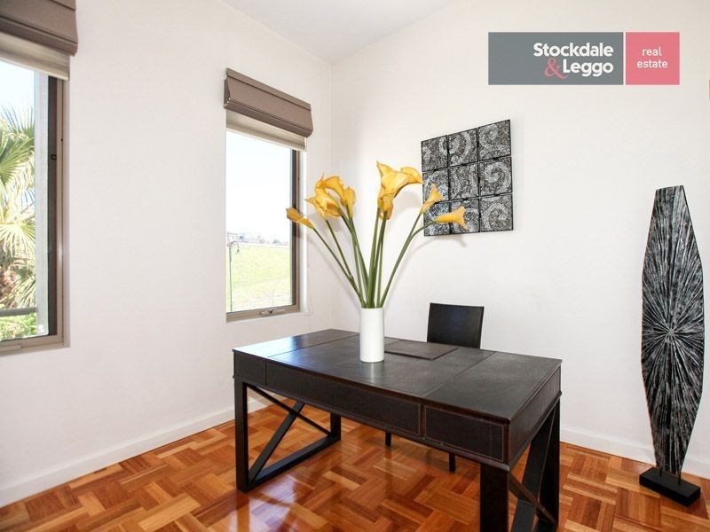 7 Muirhead Court, Greenvale VIC 3059