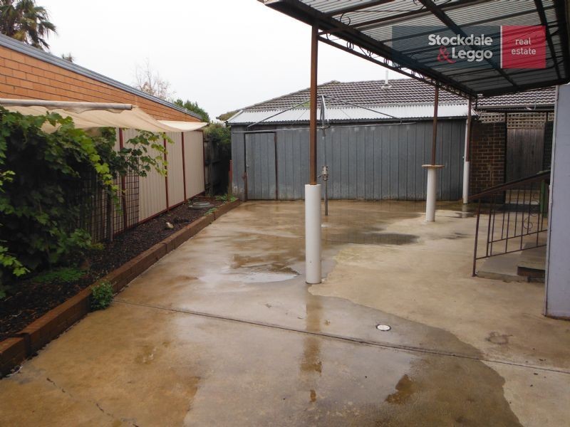 40 South Circular Road, Gladstone Park VIC 3043