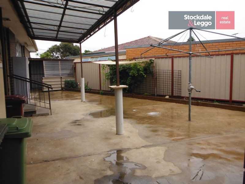 40 South Circular Road, Gladstone Park VIC 3043