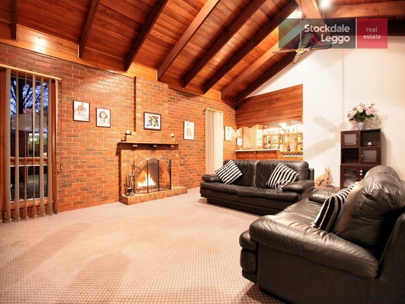 13 Airdrie Mews, Greenvale VIC 3059