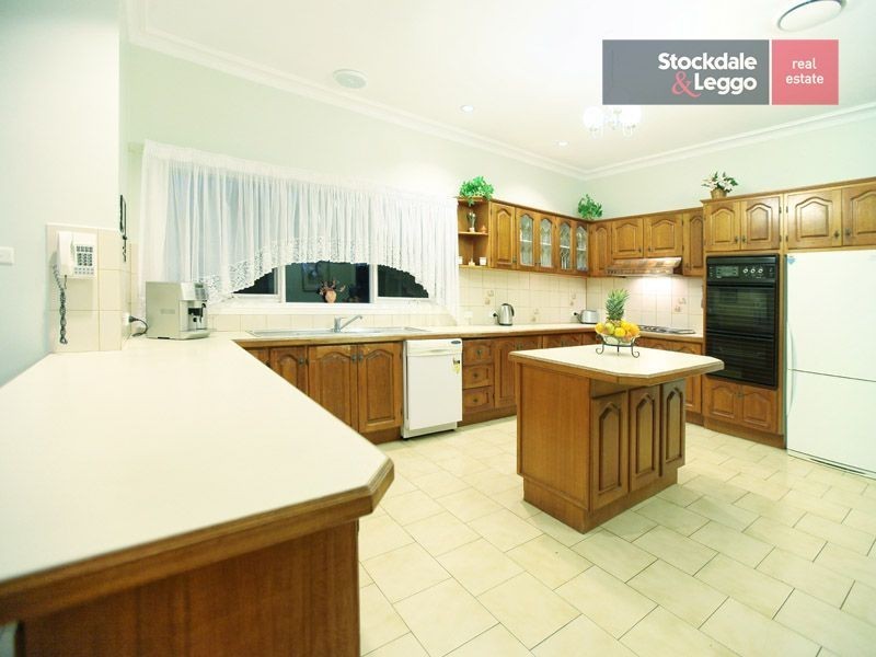 13 Airdrie Mews, Greenvale VIC 3059