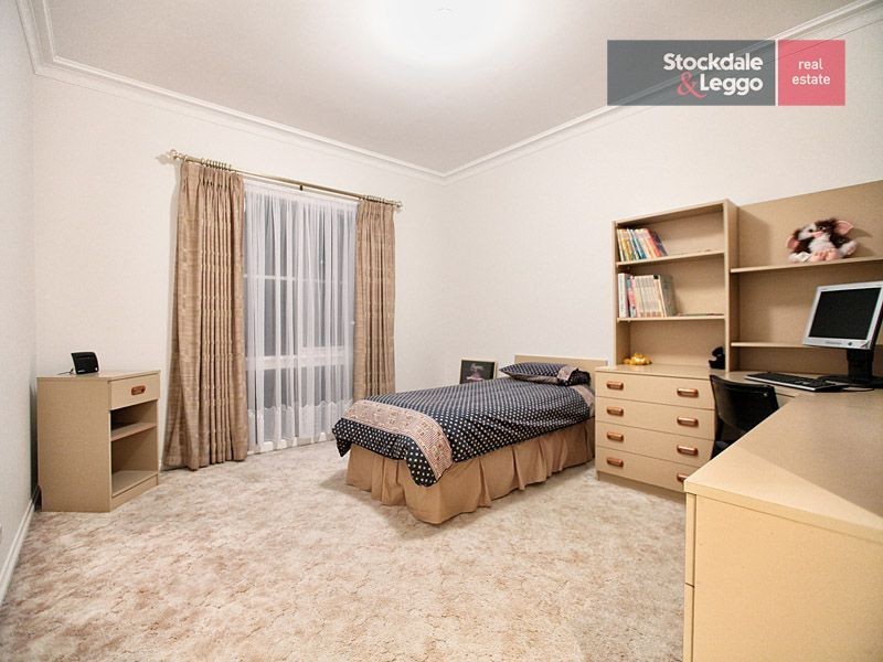 13 Airdrie Mews, Greenvale VIC 3059