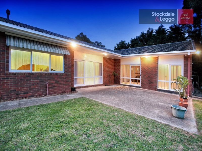 13 Airdrie Mews, Greenvale VIC 3059