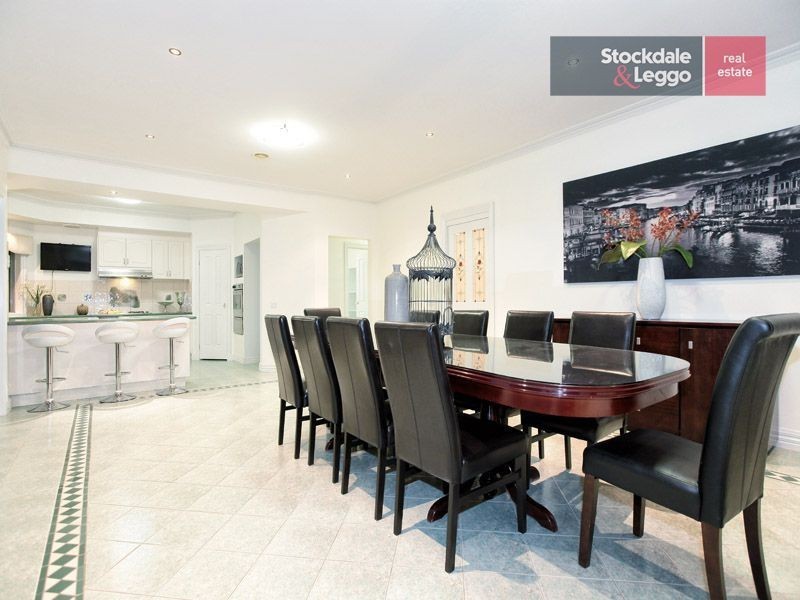 7 Coach House Drive, Attwood VIC 3049