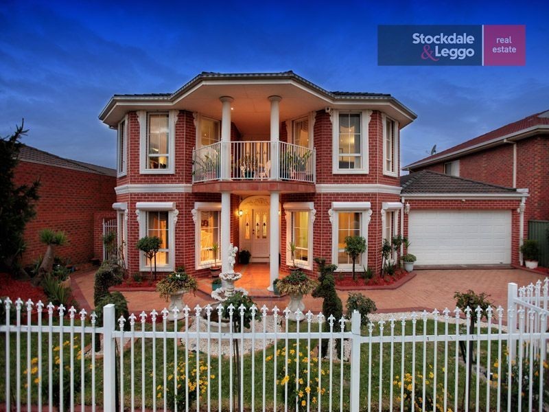 7 Coach House Drive, Attwood VIC 3049