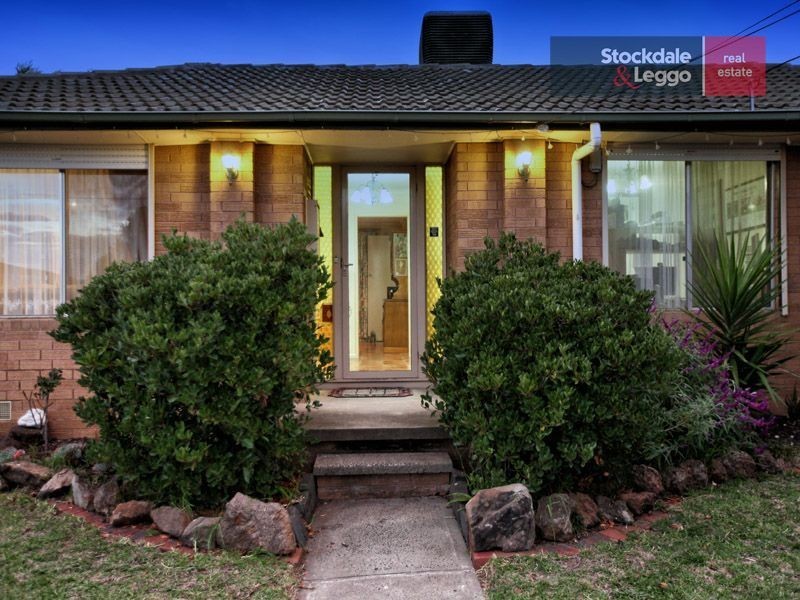 2 Waverley Court, Gladstone Park VIC 3043