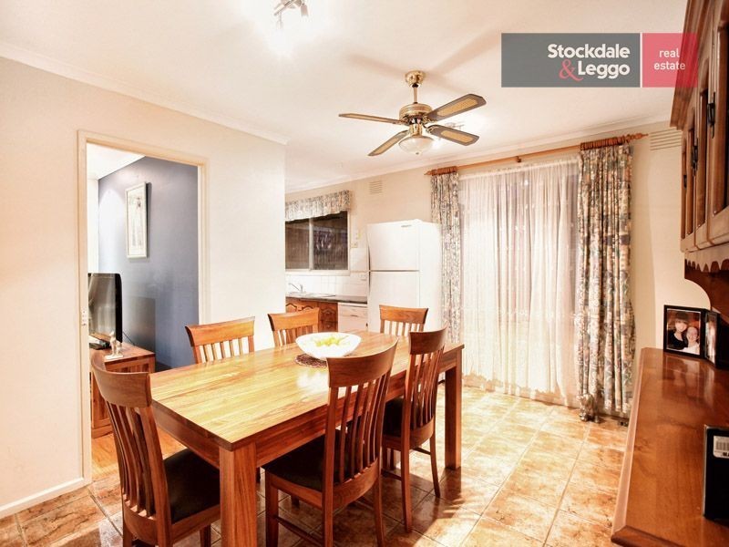 2 Waverley Court, Gladstone Park VIC 3043