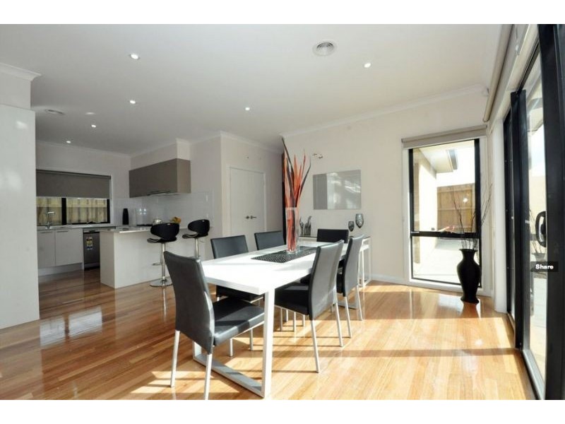 2/11 Patho Court, Westmeadows VIC 3049