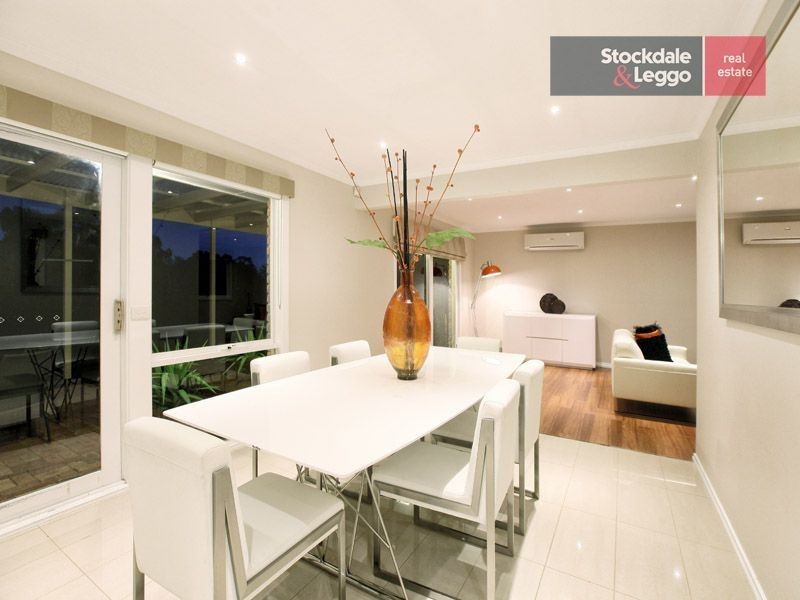 11 Davidson Court, Attwood VIC 3049