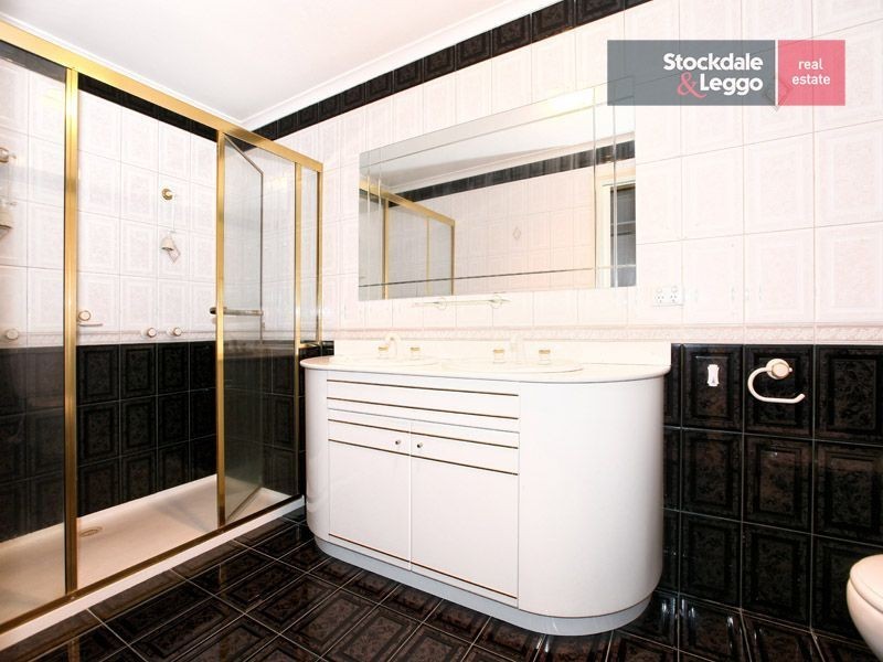95 Greenvale Drive, Greenvale VIC 3059