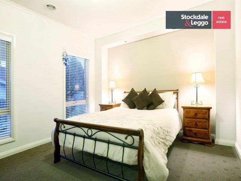 2/30 Pascoe Street, Westmeadows VIC 3049