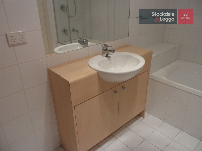 15/2 North Avenue, Strathmore VIC 3041