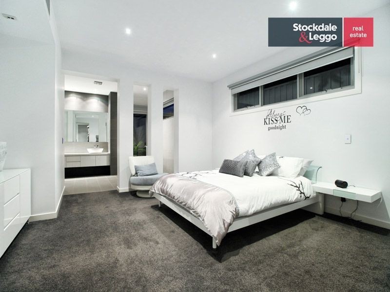 7 Wolfson Court, Attwood VIC 3049