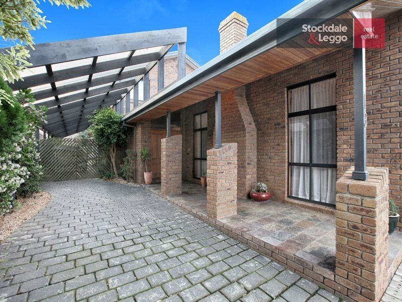 13 Clifton Road, Greenvale VIC 3059