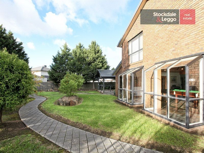 13 Clifton Road, Greenvale VIC 3059