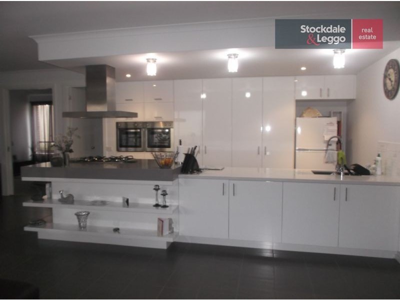 . Stranraer Close, Greenvale VIC 3059