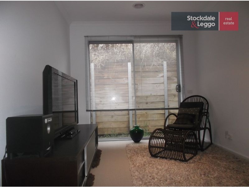 . Stranraer Close, Greenvale VIC 3059