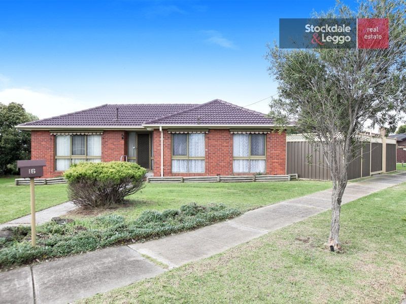 16 Snaefell Crescent, Gladstone Park VIC 3043
