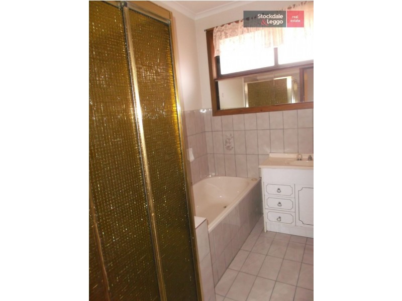43 Heversham Grove, Greenvale VIC 3059