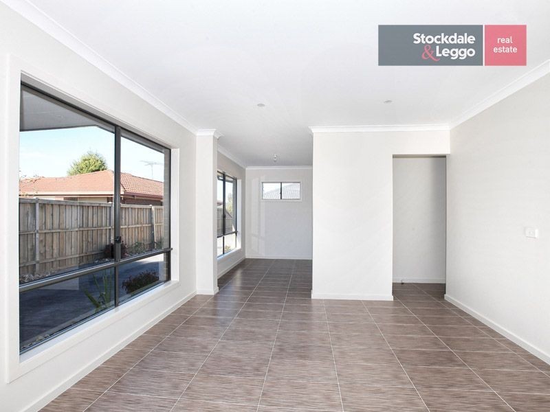 2/4 Plymouth Court, Craigieburn VIC 3064