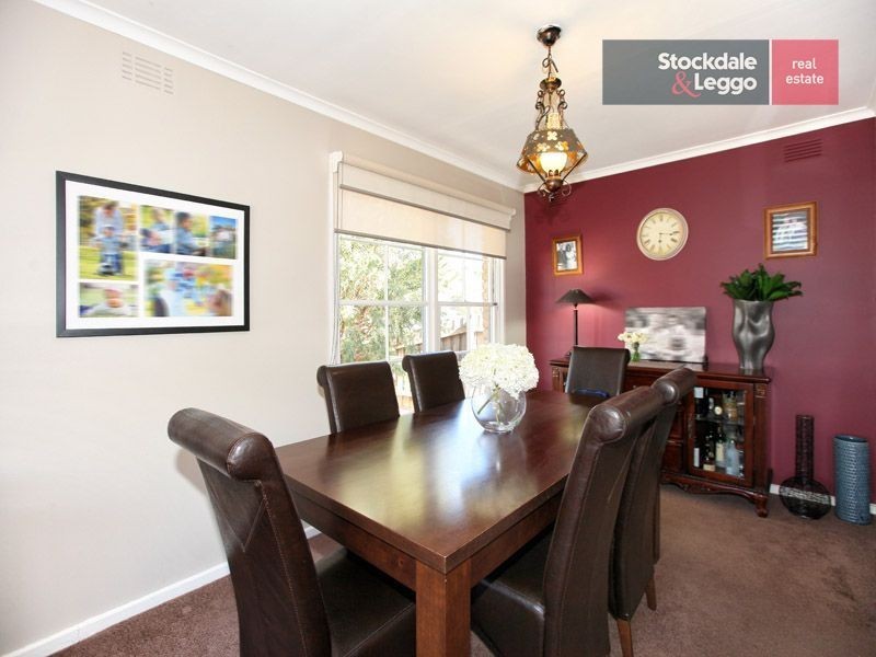 18 Hillcrest Drive, Westmeadows VIC 3049