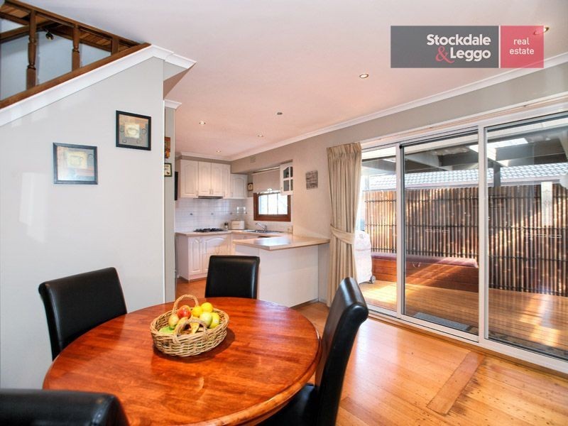 18 Hillcrest Drive, Westmeadows VIC 3049