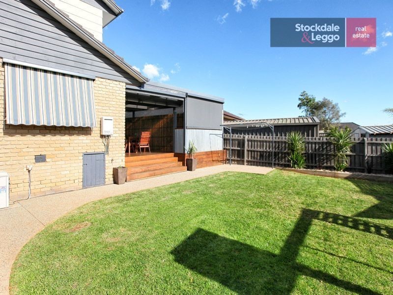 18 Hillcrest Drive, Westmeadows VIC 3049