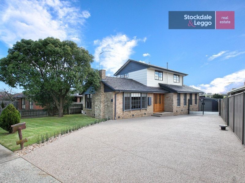 18 Hillcrest Drive, Westmeadows VIC 3049