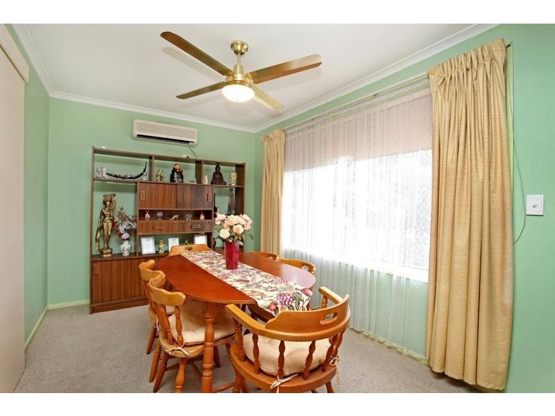 48 Wolverton Drive, Gladstone Park VIC 3043