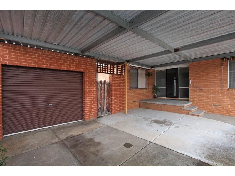 48 Wolverton Drive, Gladstone Park VIC 3043