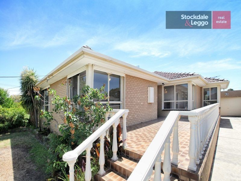 27 Scampton Crescent, Tullamarine VIC 3043