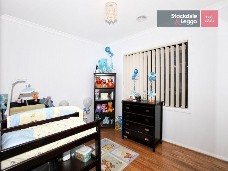 9 Bradshaw Avenue, Craigieburn VIC 3064