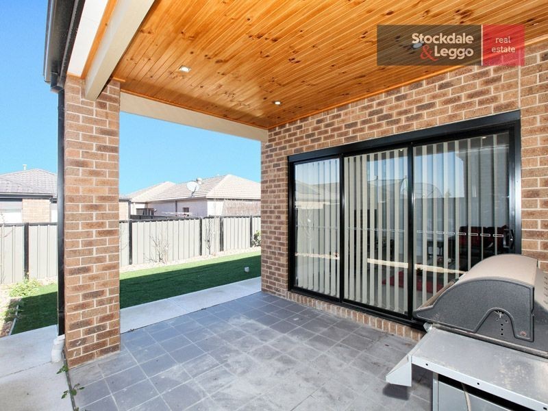 9 Bradshaw Avenue, Craigieburn VIC 3064
