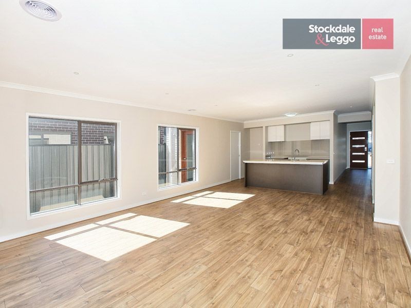 22 Perriwinkle Court, Craigieburn VIC 3064