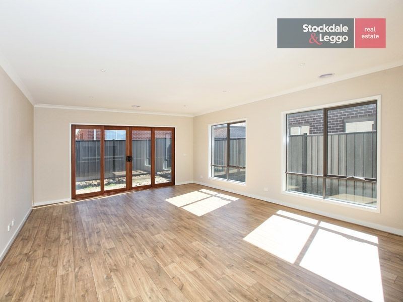 22 Perriwinkle Court, Craigieburn VIC 3064