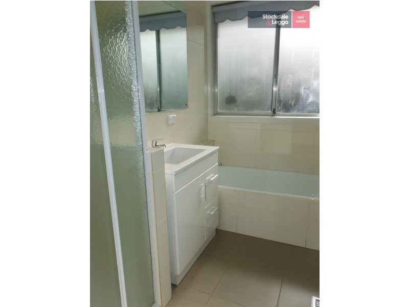 1 Hoctor Close, Gladstone Park VIC 3043