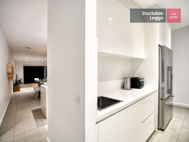 9 Grove Road, Craigieburn VIC 3064