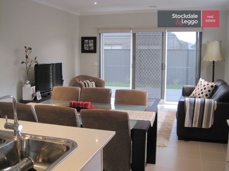 11 Redheugh St, Craigieburn VIC 3064