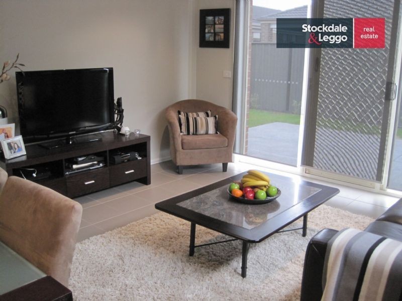 11 Redheugh St, Craigieburn VIC 3064