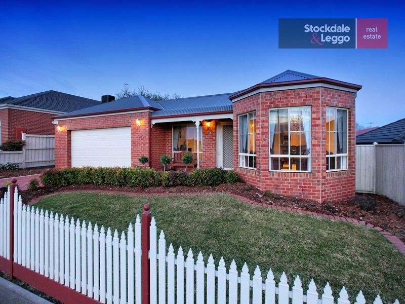 17 Canisby Way, Craigieburn VIC 3064