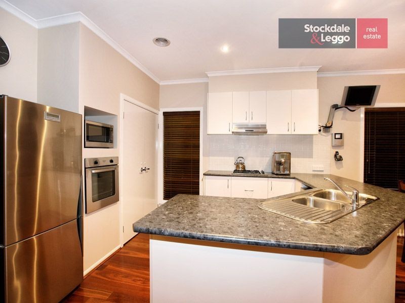 17 Canisby Way, Craigieburn VIC 3064