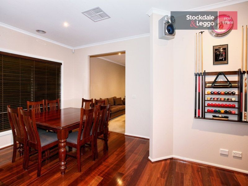17 Canisby Way, Craigieburn VIC 3064